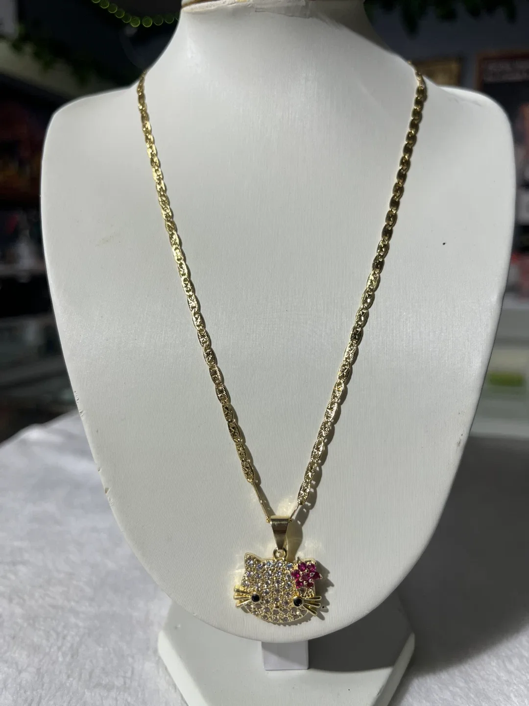 Hello Kitty Rhinestone Pendant Necklace - photo 3