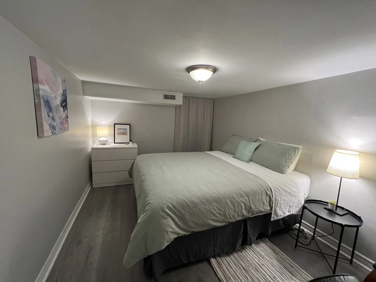 IN TORONTO. FURNISHED PRIVATE ONE BEDROOM AVAILABLE NOW
