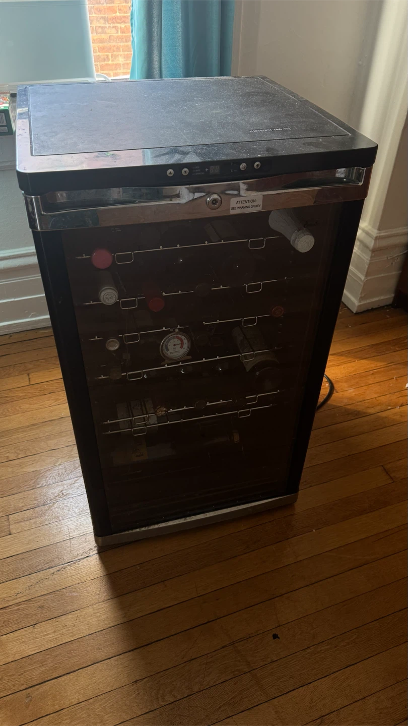 Avanti Wine Cooler FOR FREE