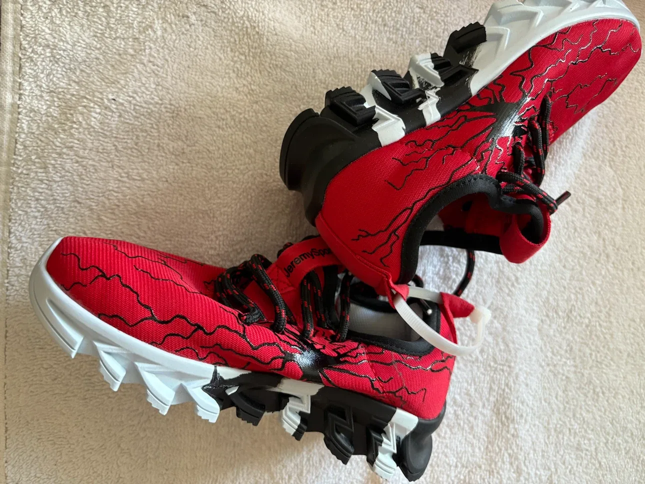 SpidermanSport Kids Shoes Size 28(12) - photo 2