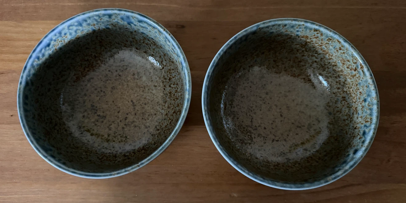 Set of 2 Japanese Ceramic Bowls - photo 2