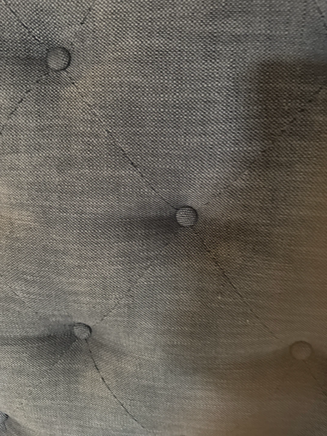 KING Grey Button-Tufted Upholstered BEDFRAME - photo 2