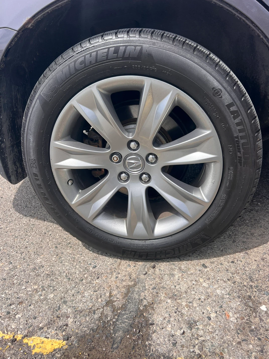 Acura 19-inch Alloy Wheels with Michelin Tires