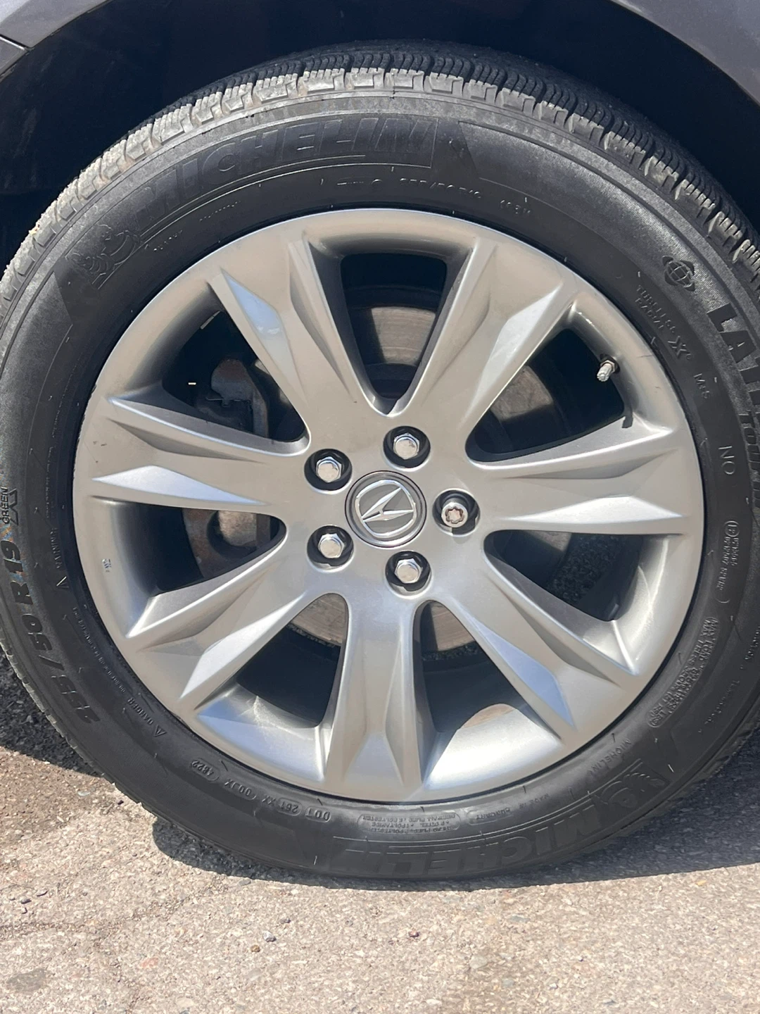 Acura 19-inch Alloy Wheels with Michelin Tires - photo 2