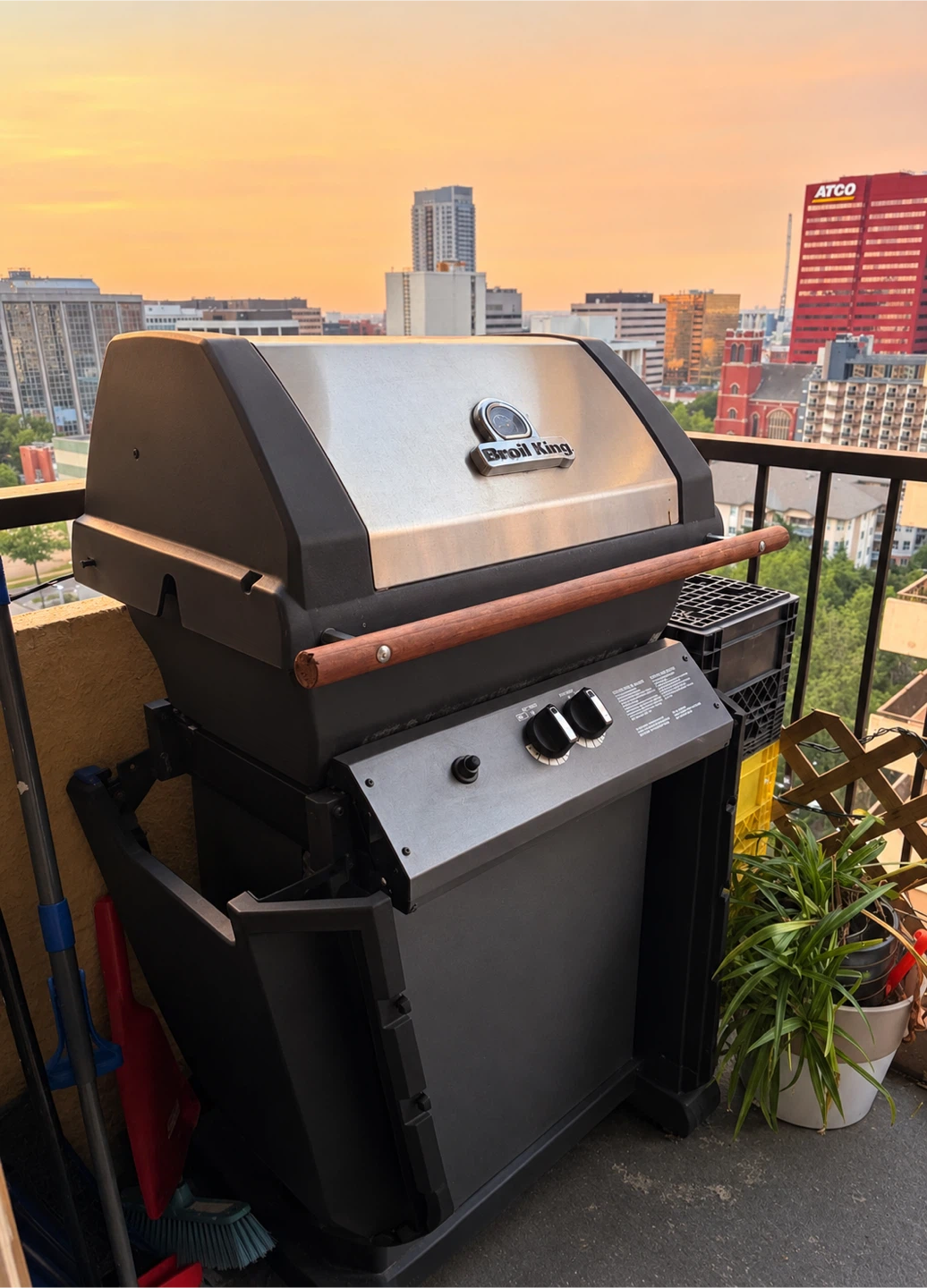 Broil King 2-Burner Gas Barbecue