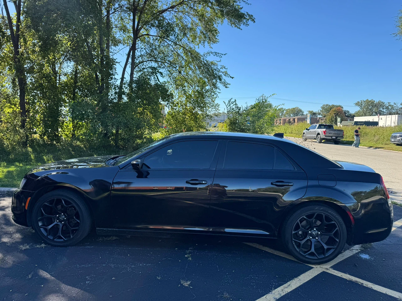 2019 Black Chrysler 300S RWD - photo 3
