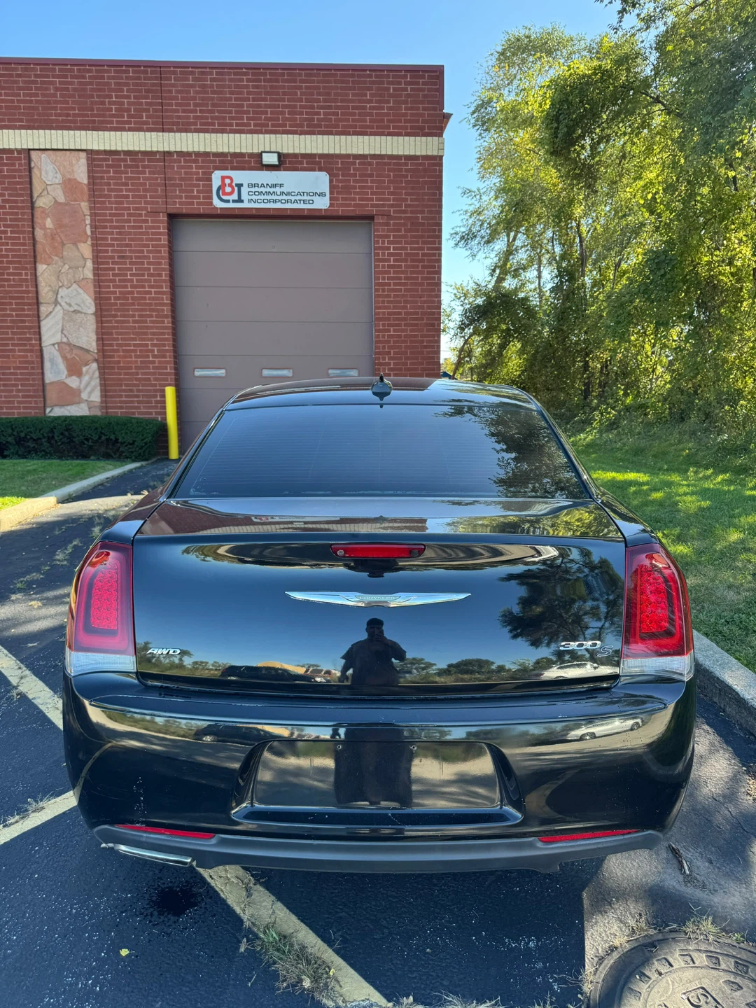2019 Black Chrysler 300S RWD - photo 4