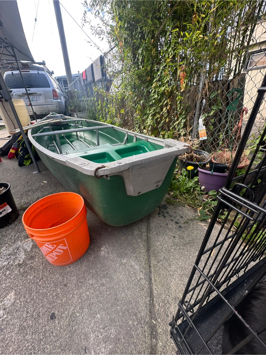 Canoe with Mariner Outboard Motor + extra accessories - photo 4