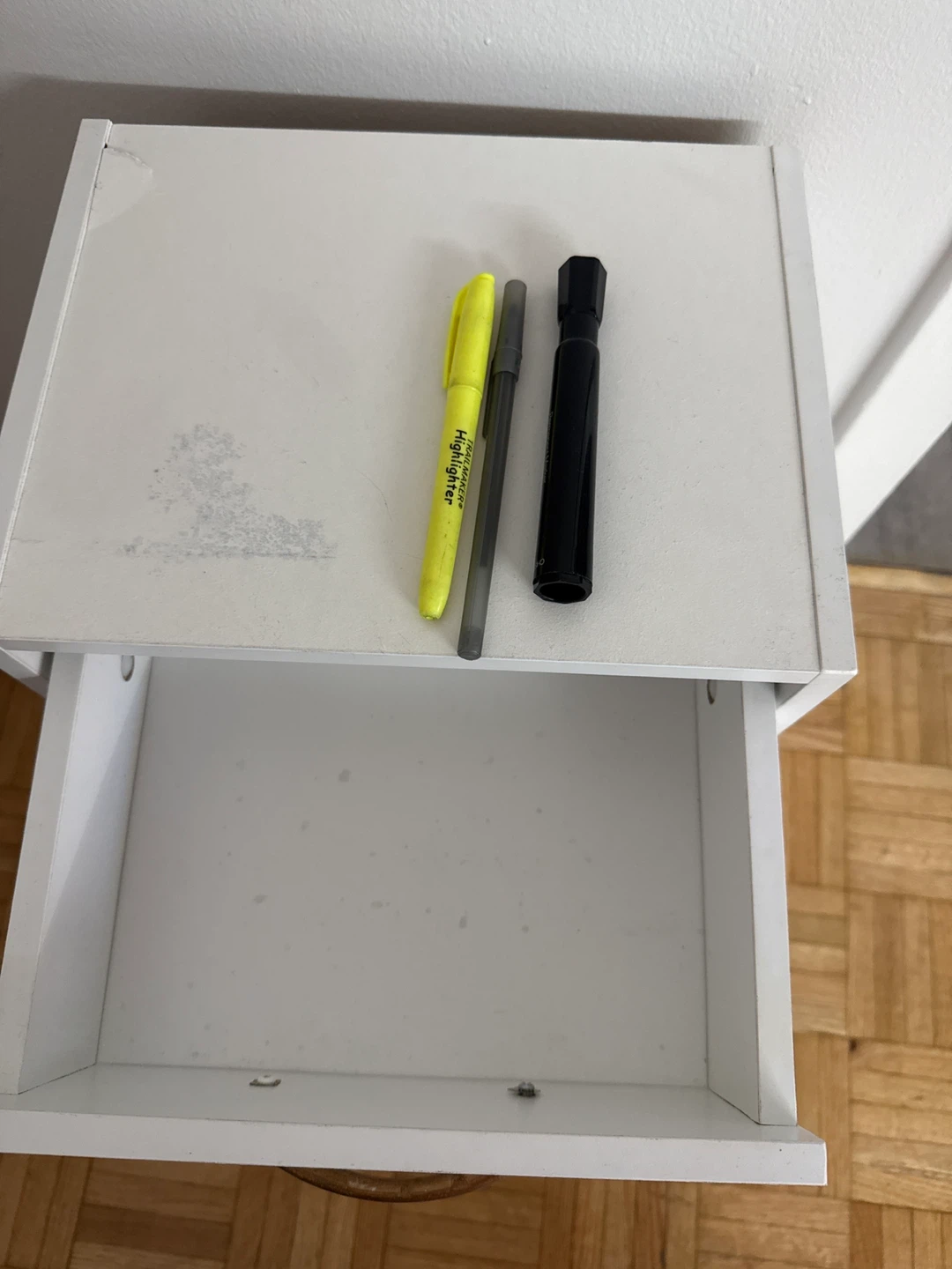 White Nightstand with One Drawer - photo 5