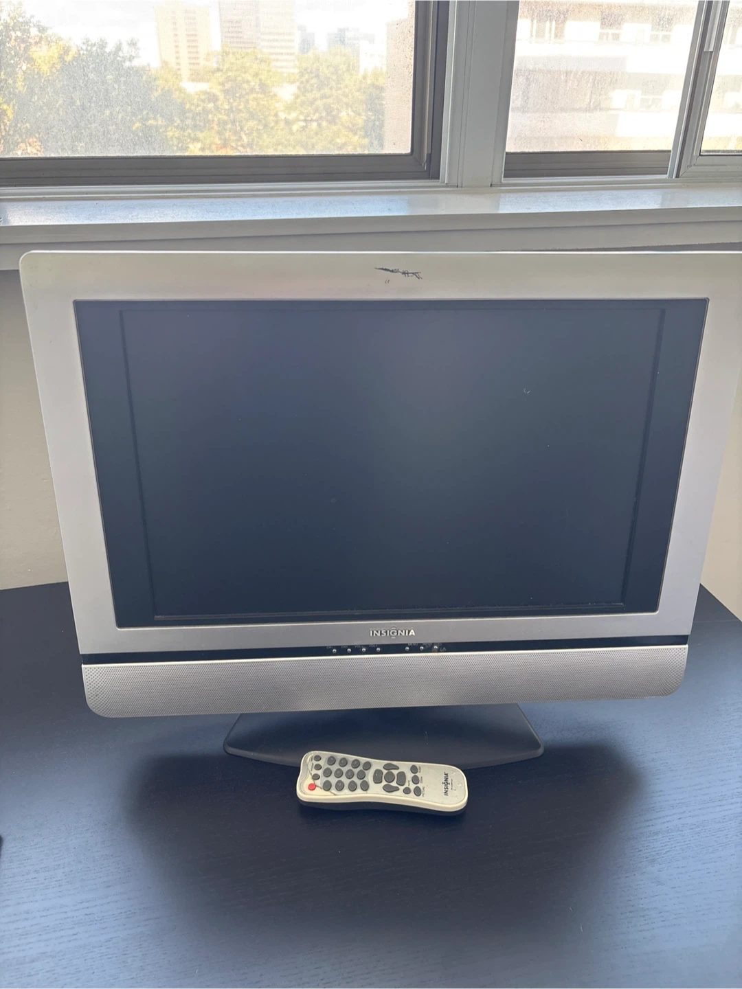 Insignia 19-inch LCD Television