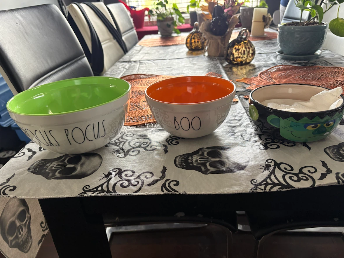 Halloween Decor Bundle: Masks and Ceramic Bowls - photo 4