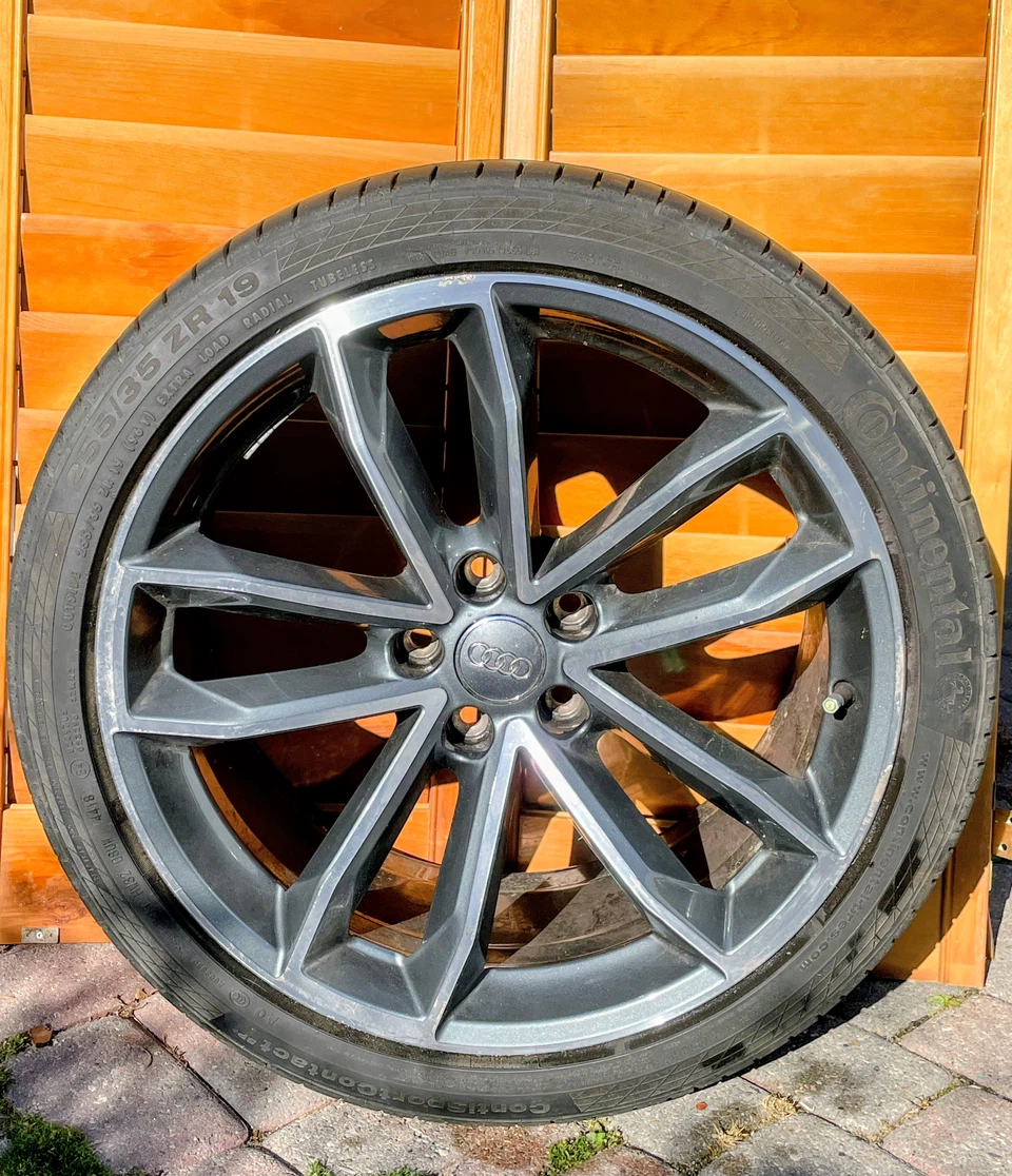 Audi wheels (2 available only)