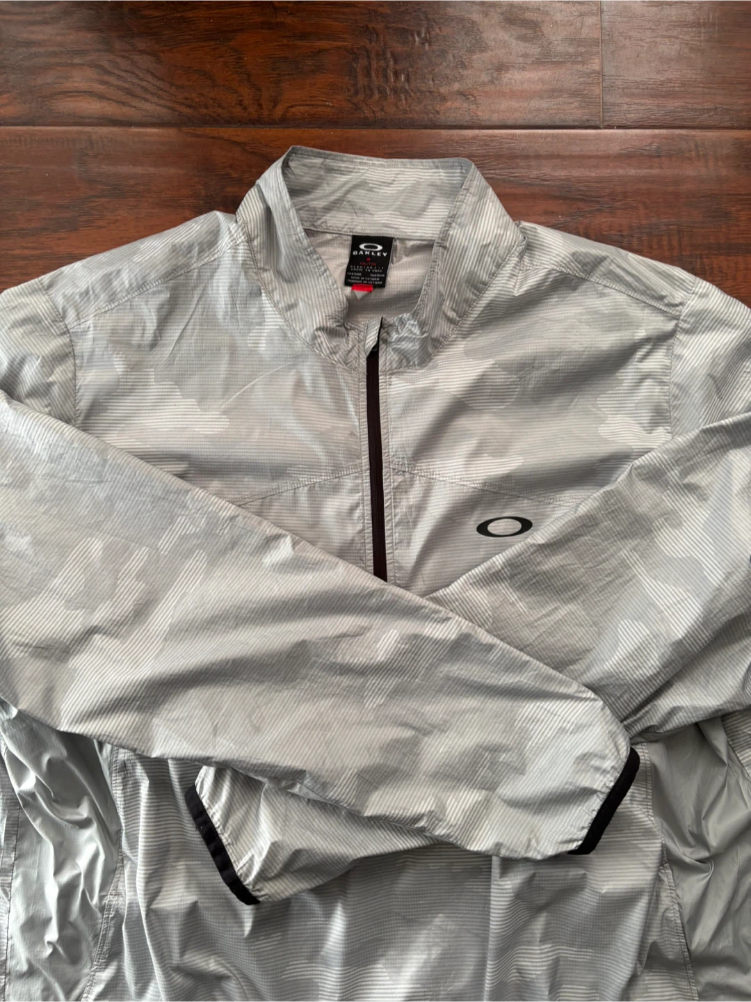 Oakley camo light jacket XXL run active