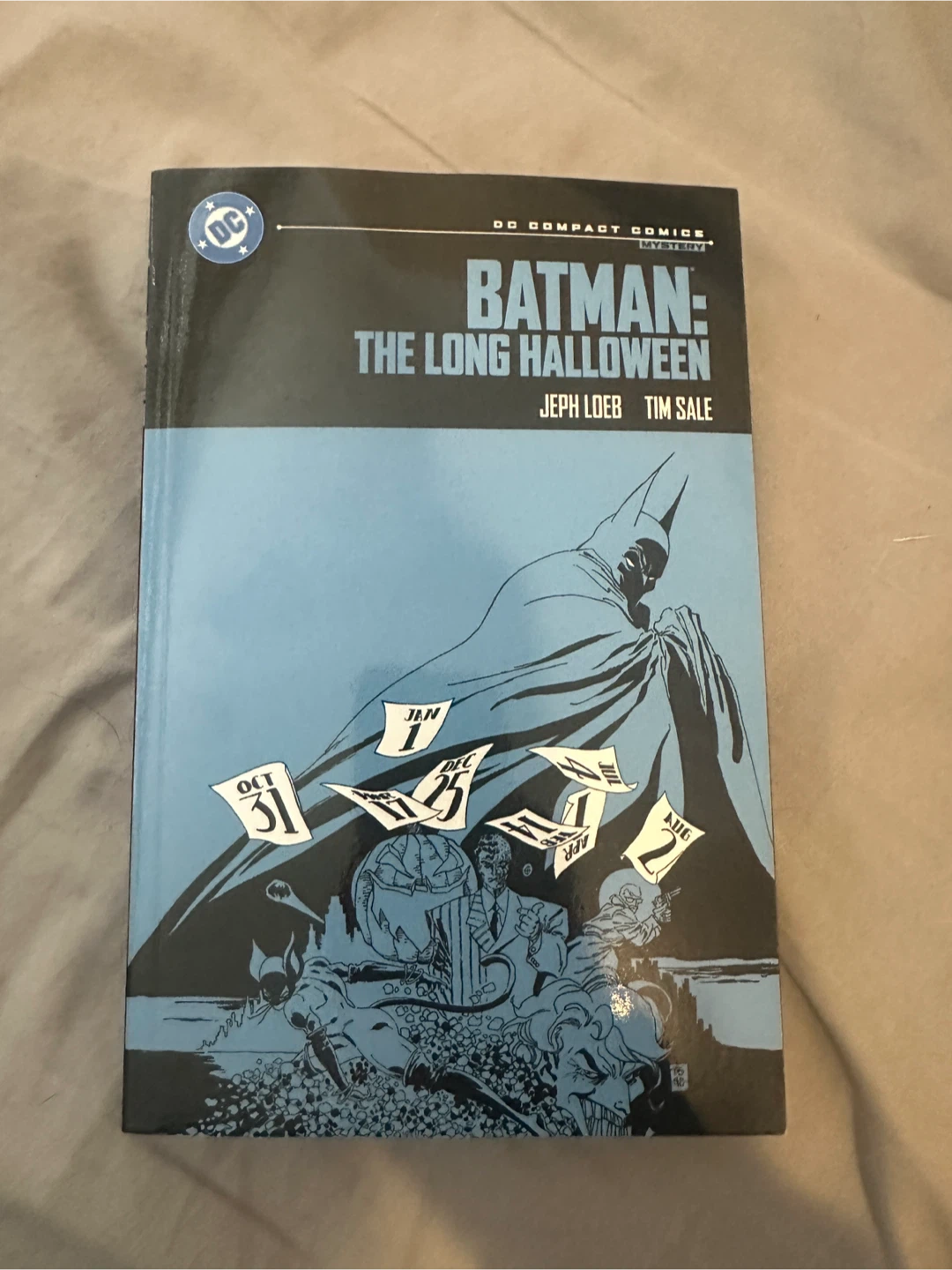 Batman: The Long Halloween (DC Compact Comics)