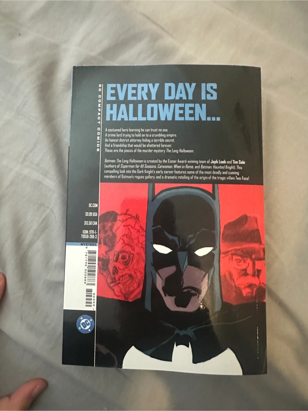 Batman: The Long Halloween (DC Compact Comics) - photo 2