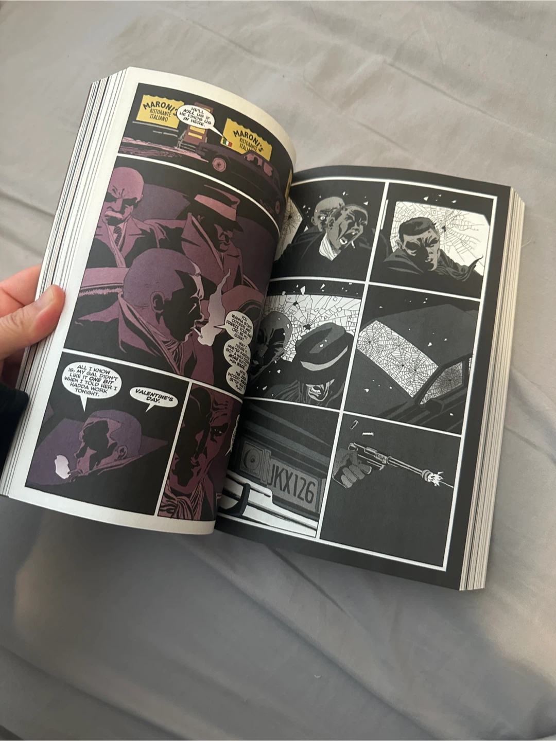 Batman: The Long Halloween (DC Compact Comics) - photo 3
