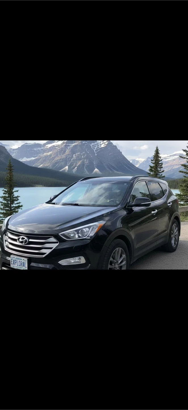 Black Hyundai Santa Fe Sport