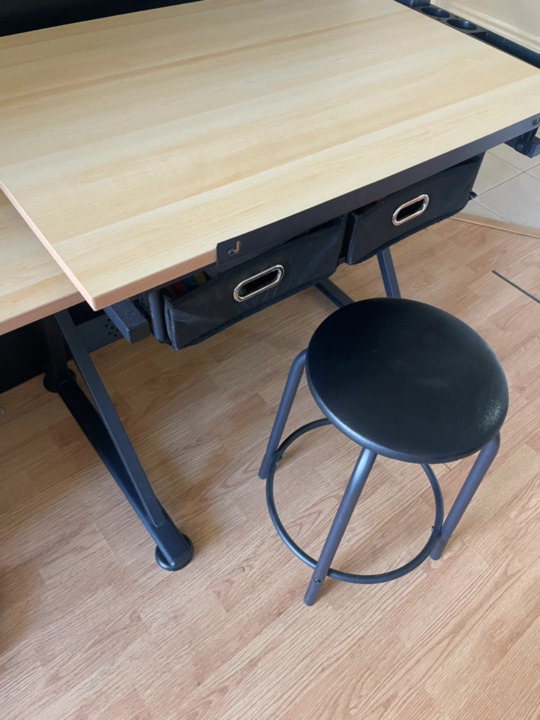 Artist’s Loft Art’s and Crafts adjustable Table/ Desk with Chair