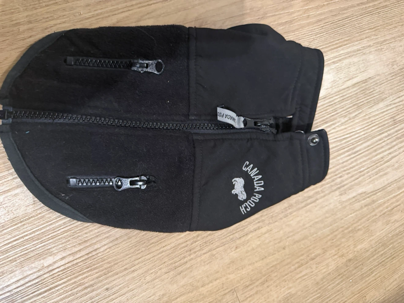 Canada Pooch Dog Jacket - Black small or for cat