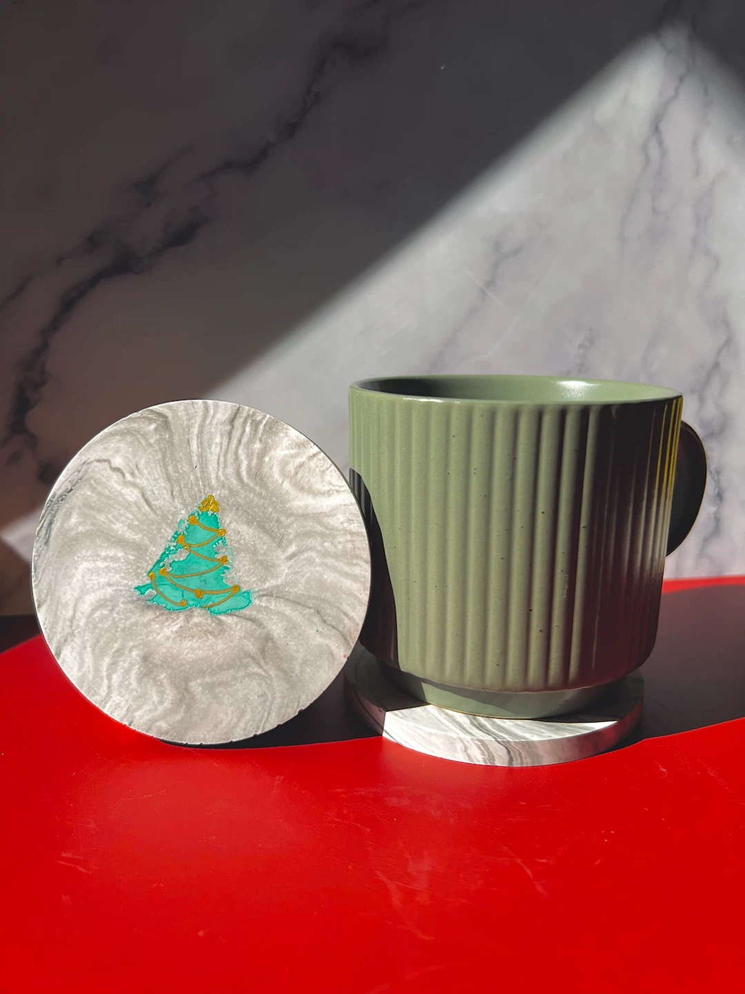 Set of 4 handmade christmas tree coasters with holder - photo 2