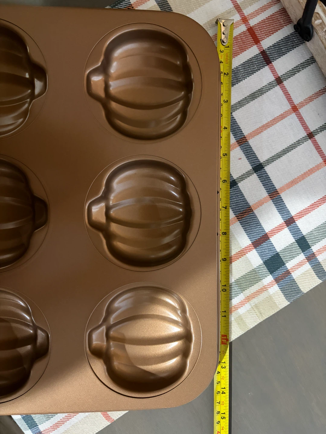 Pumpkin Shaped Baking Pan - photo 3