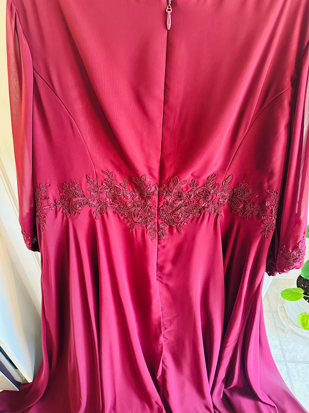 Azazie Burgundy Long Sleeve Dress - photo 4