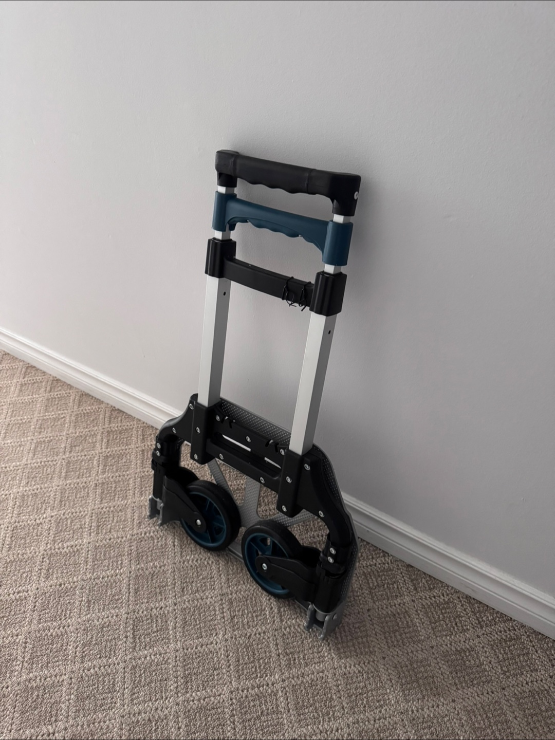 Anvil Portable Aluminum Folding Handtruck