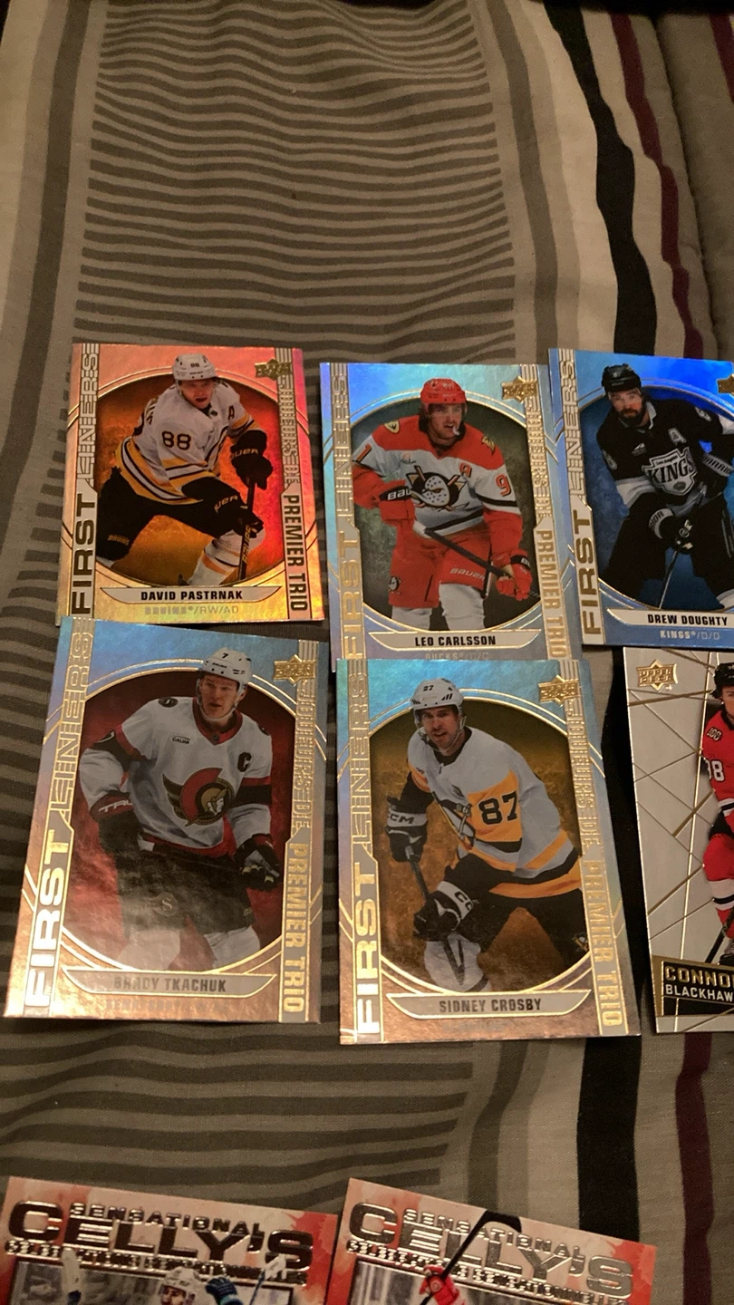 Assorted Upper Deck NHL Hockey Trading Cards
