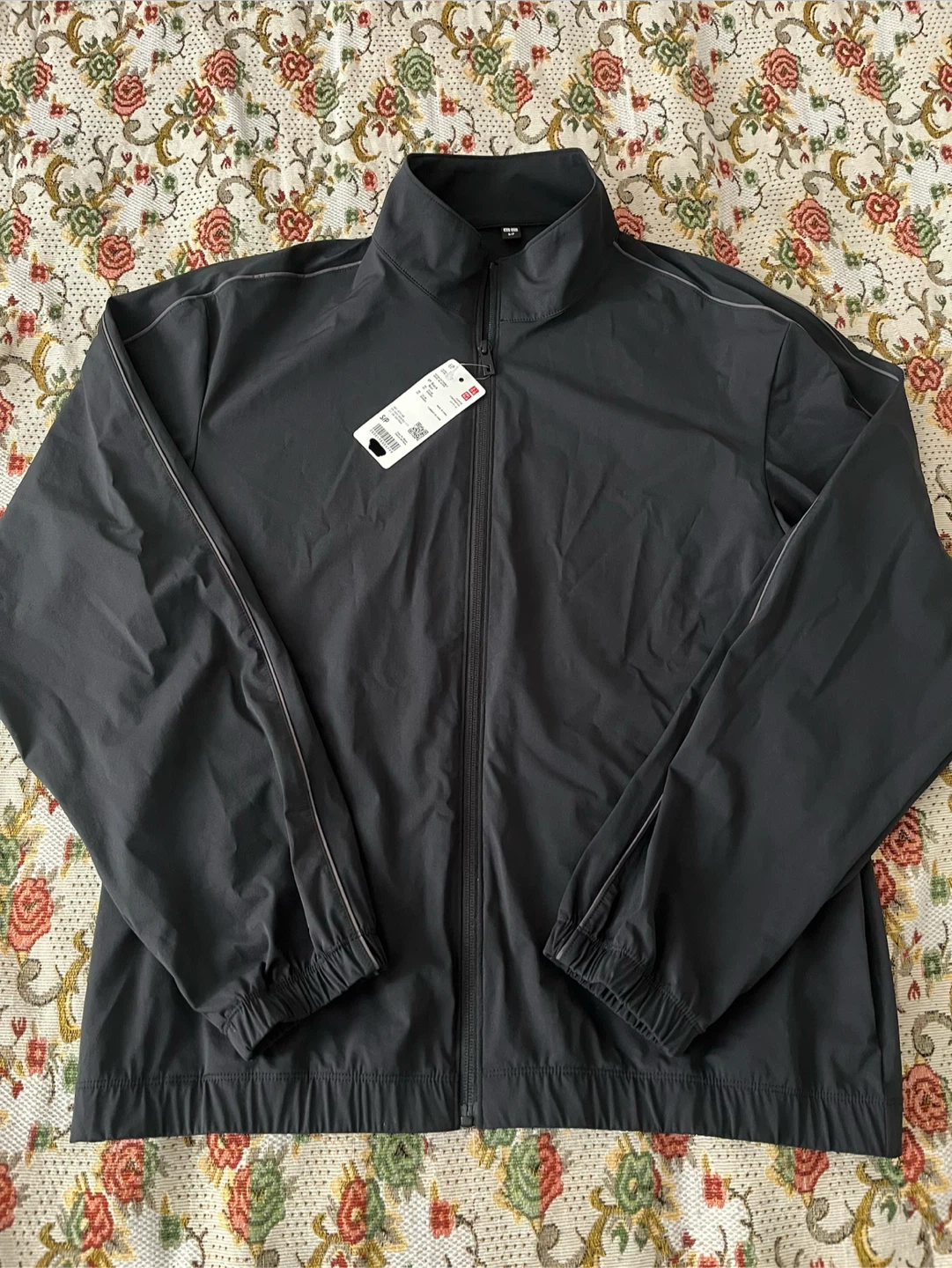 Uniqlo Windbreaker - Brand New