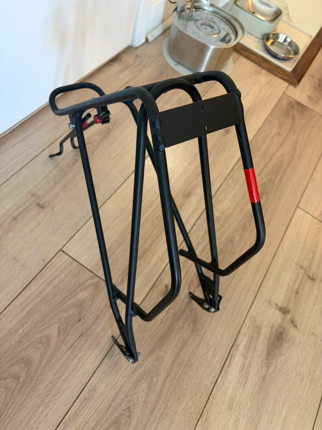 Axiom Streamliner DLX bicycle rack - photo 2