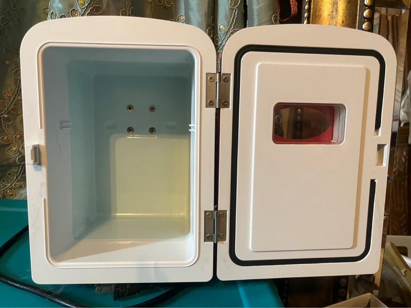 Portable Red Mini Fridge - photo 2