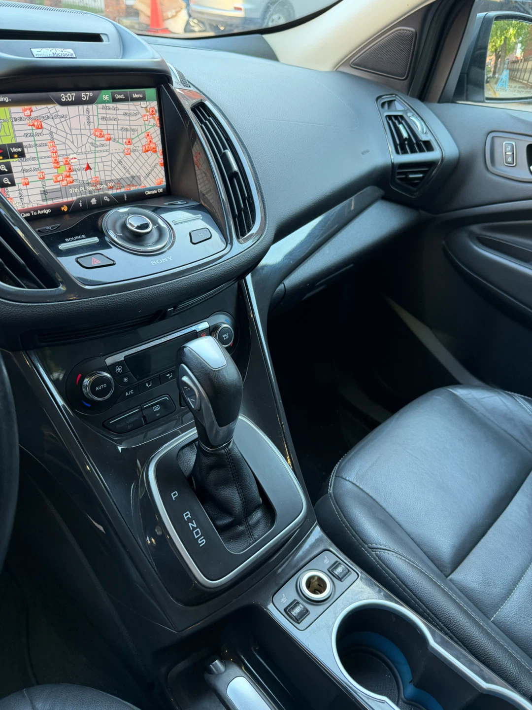 Ford Escape SUV - photo 5