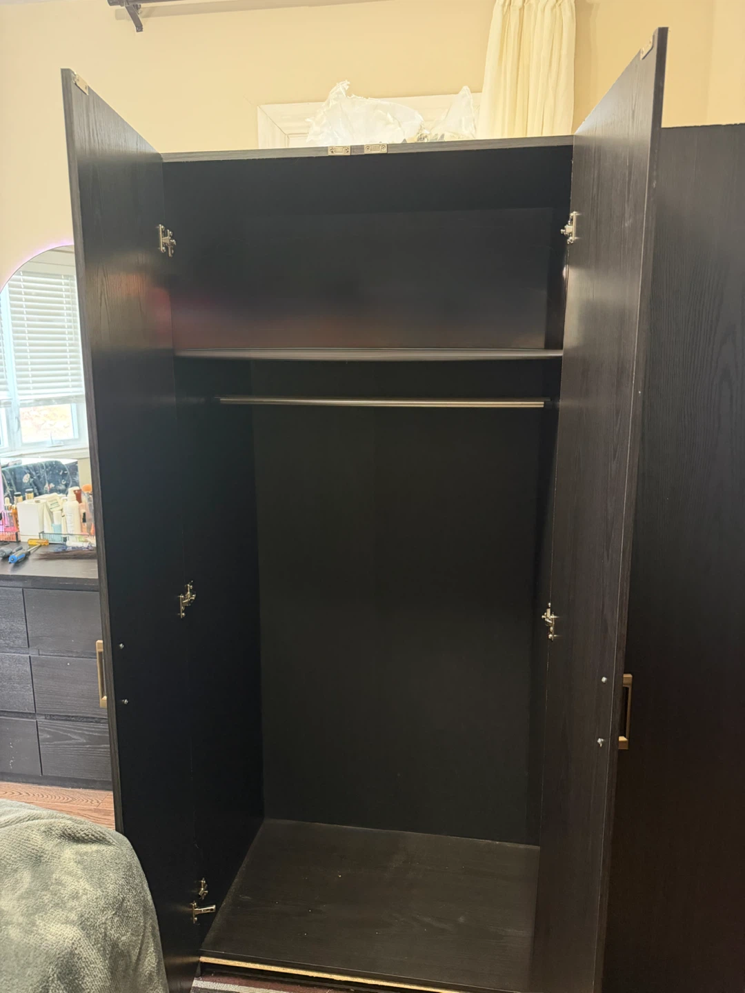 3 door dark brown wardrobe - photo 2