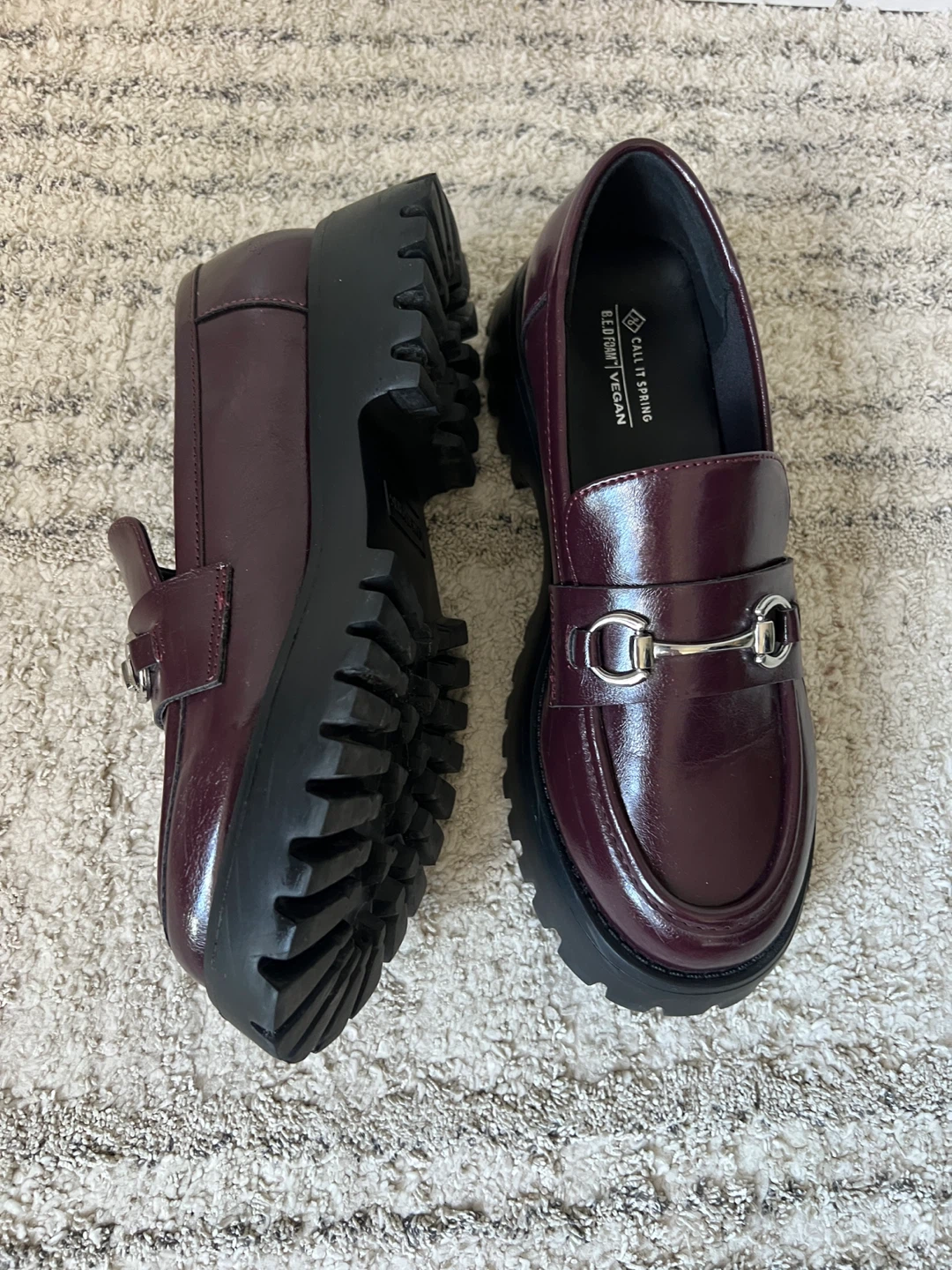 Burgundy Loafers size 8W - photo 3
