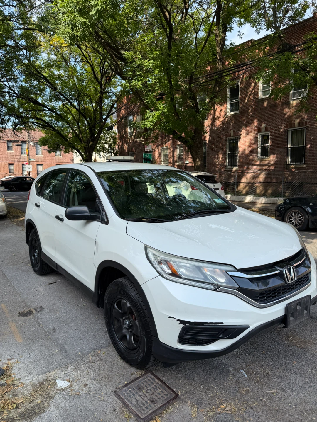 2016 White Honda CR-V AWD