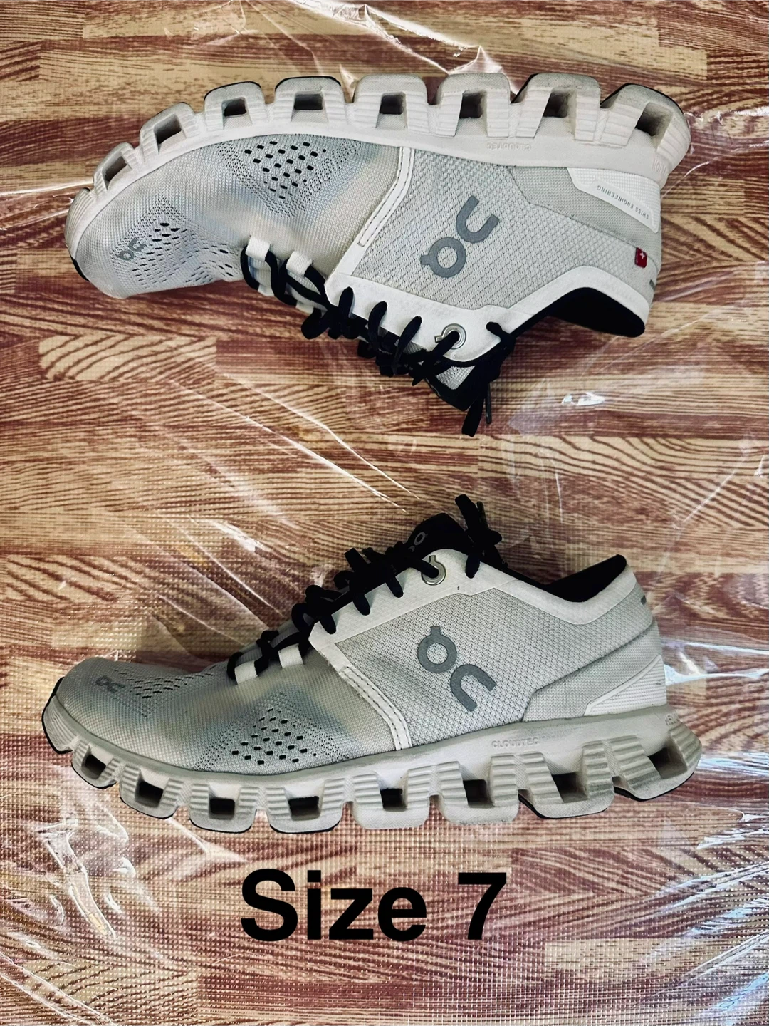 On Cloud Running Shoes - White, Women's Size 7 - photo 3