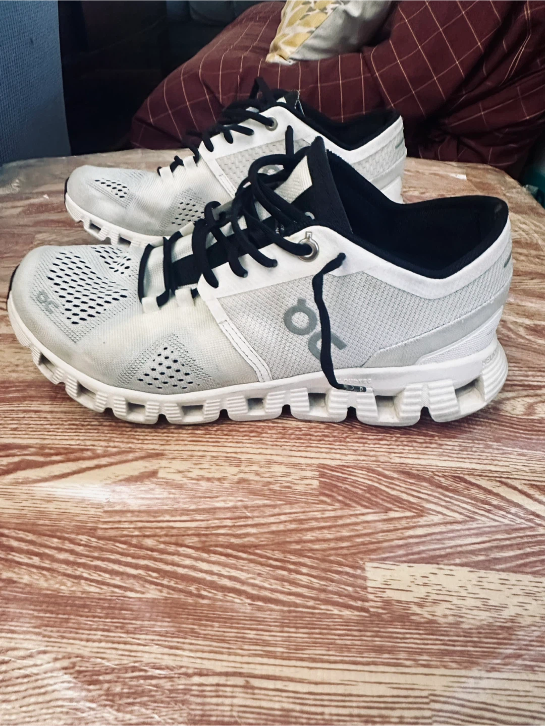 On Cloud Running Shoes - White, Women's Size 7 - photo 4