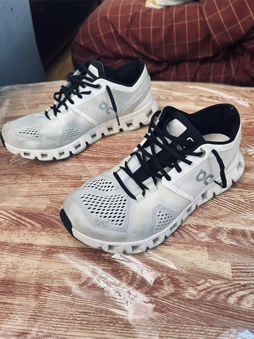 On Cloud Running Shoes - White, Women's Size 7 - photo 5
