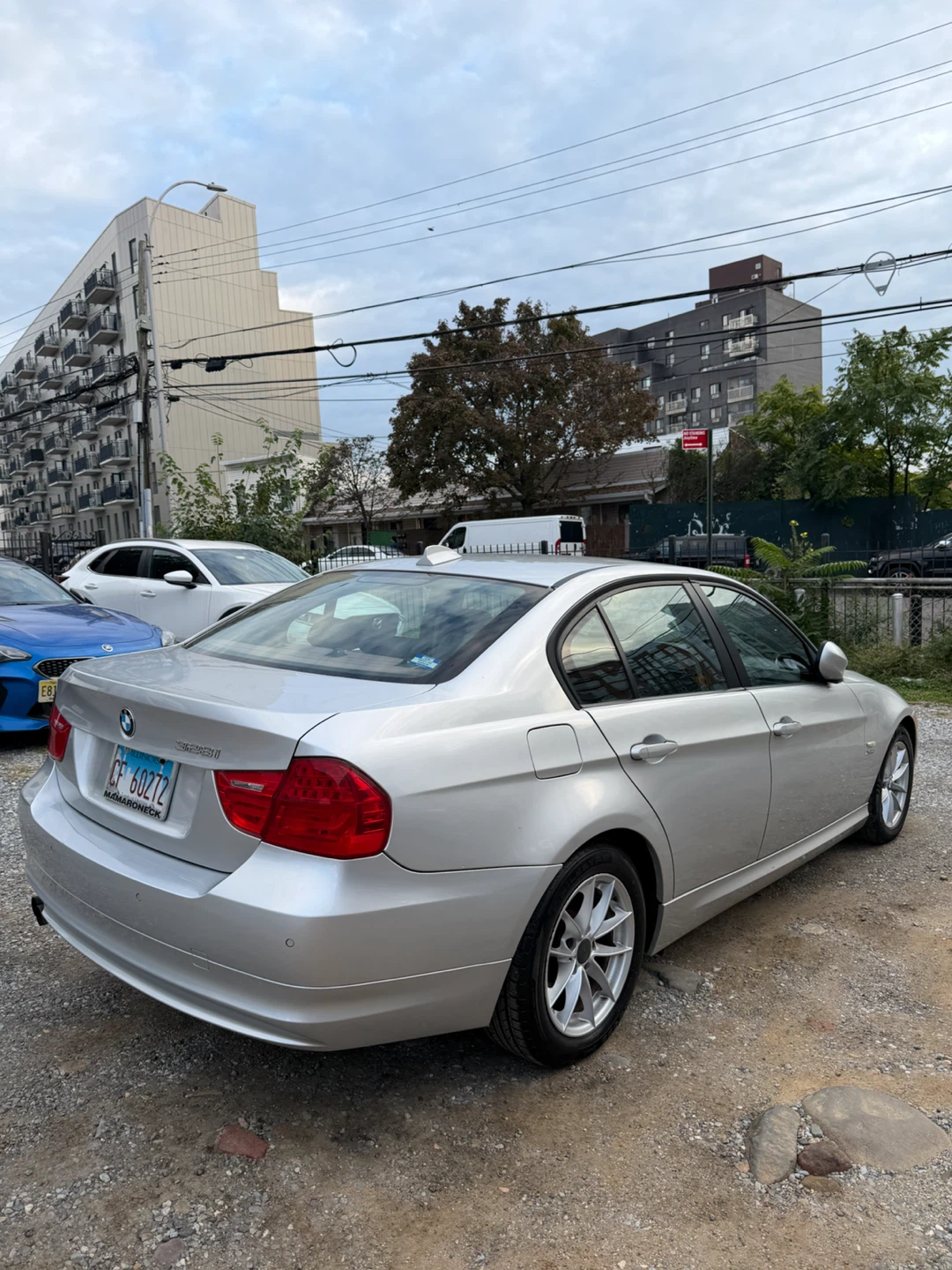 Silver BMW 328i Sedan - photo 4