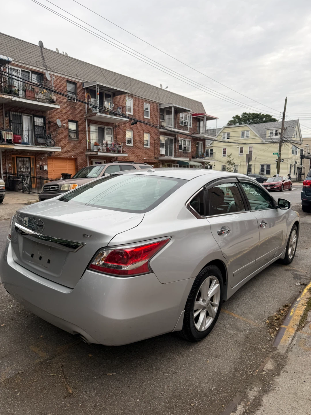 Silver Nissan Altima SV - photo 3