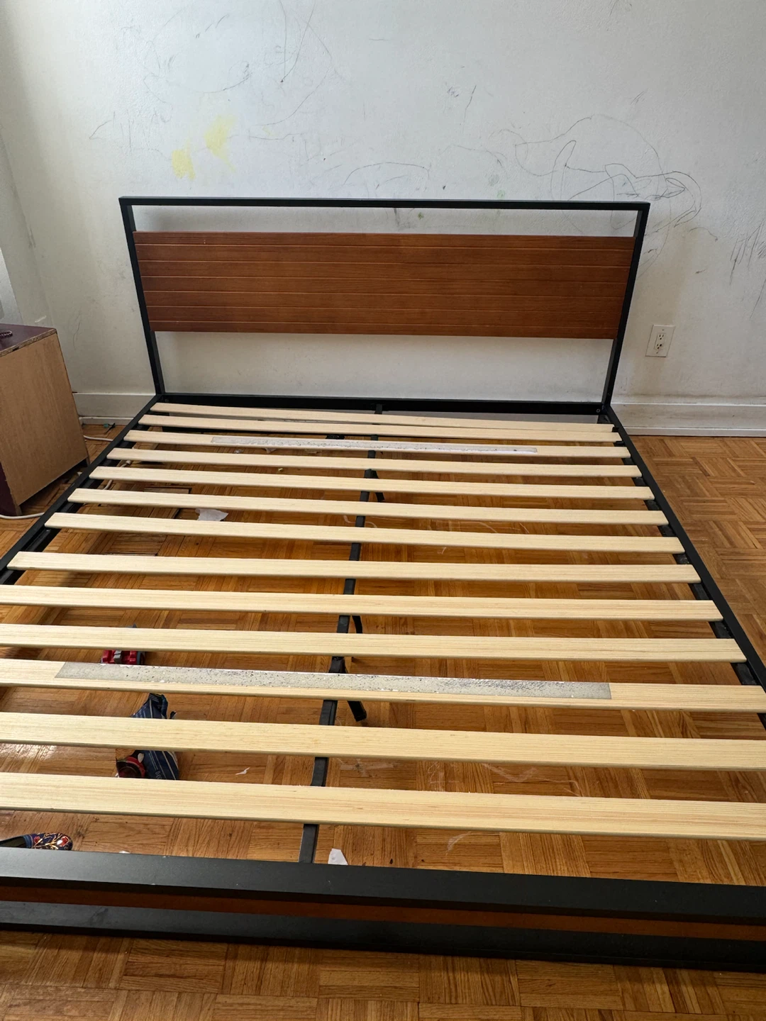 Metal and Wood Slat King bed frame - photo 3