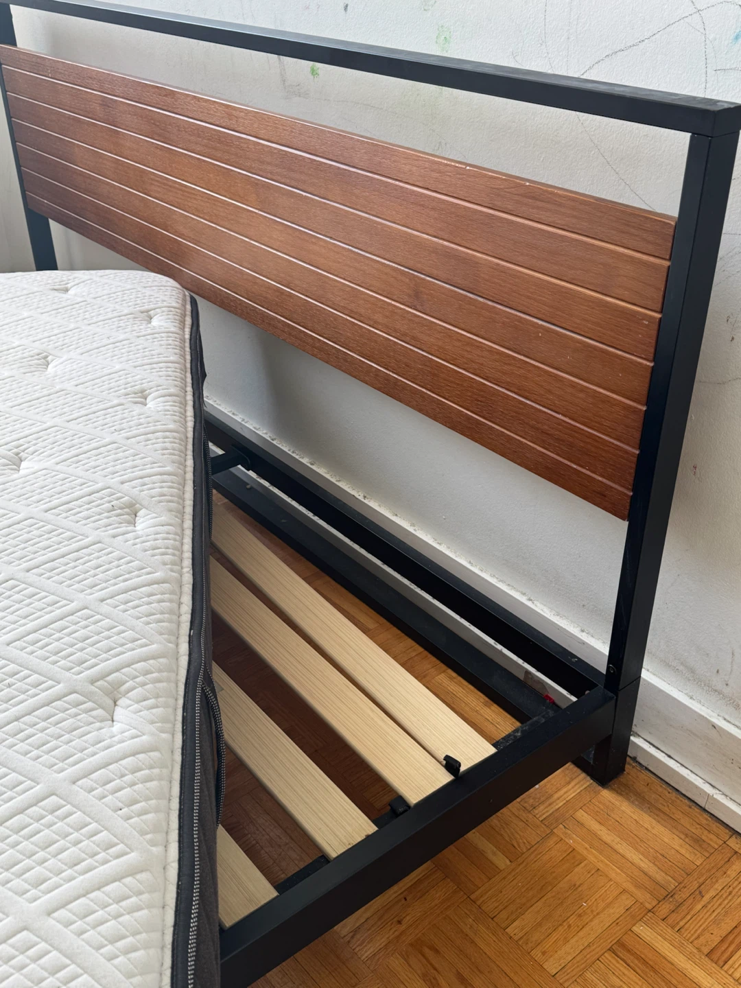 Metal and Wood Slat King bed frame - photo 4