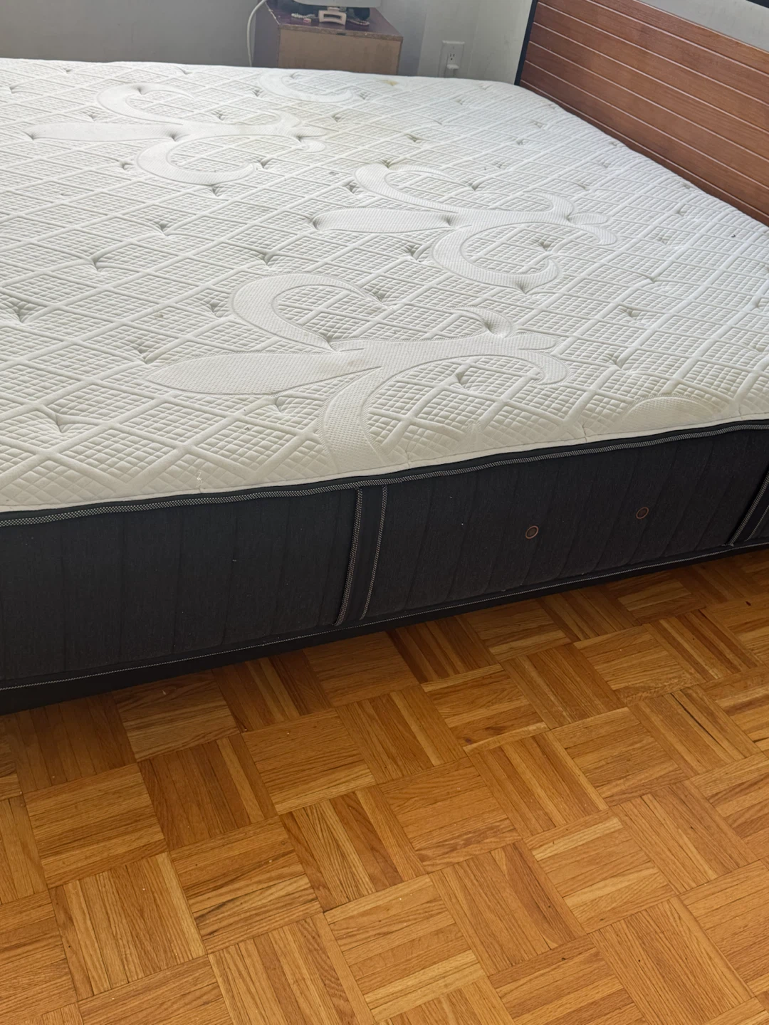 Stearns & Foster Queen Mattress - photo 2
