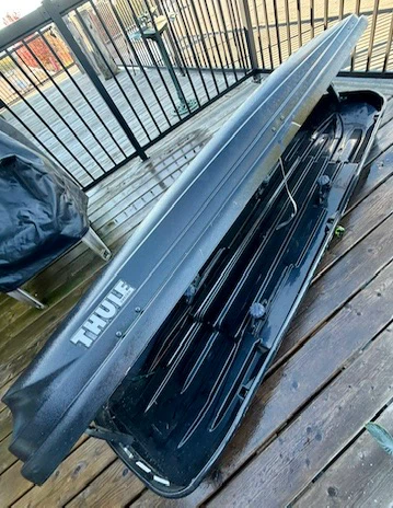 Thule Roof Cargo Box - photo 2