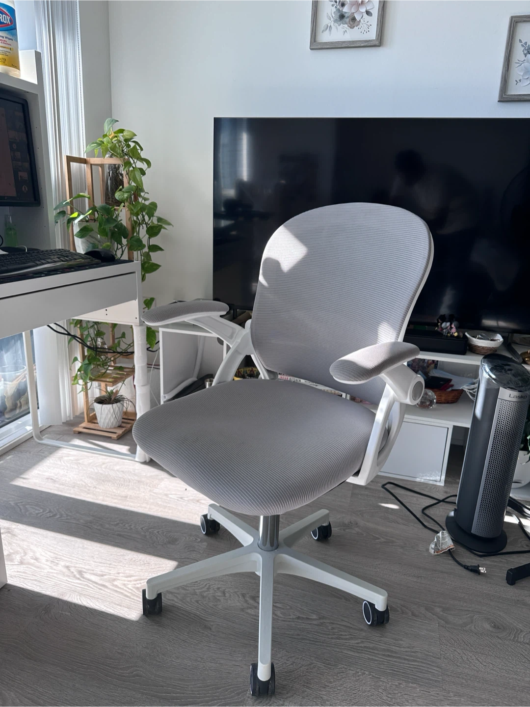 Modern Grey Ergonomic Office Chair - photo 3