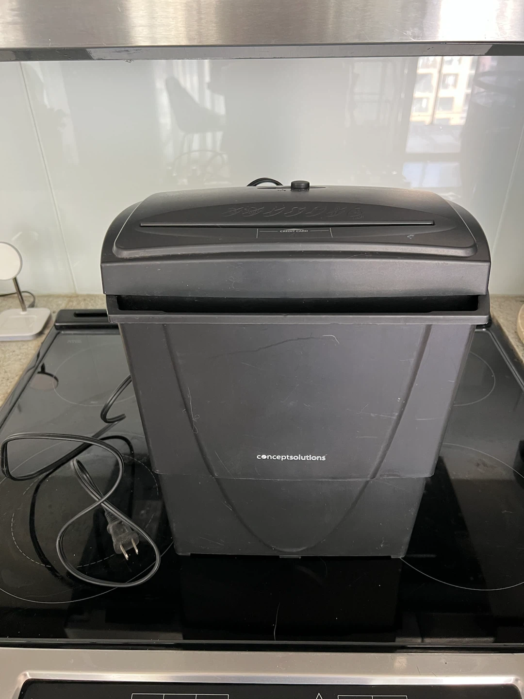 ConceptSolutions 5-Sheet Confetti-Cut Paper Shredder - photo 2