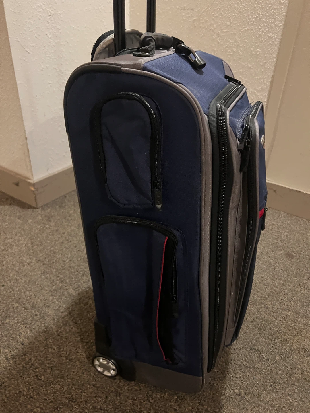 Roots Carry-on Rolling Suitcase - photo 3