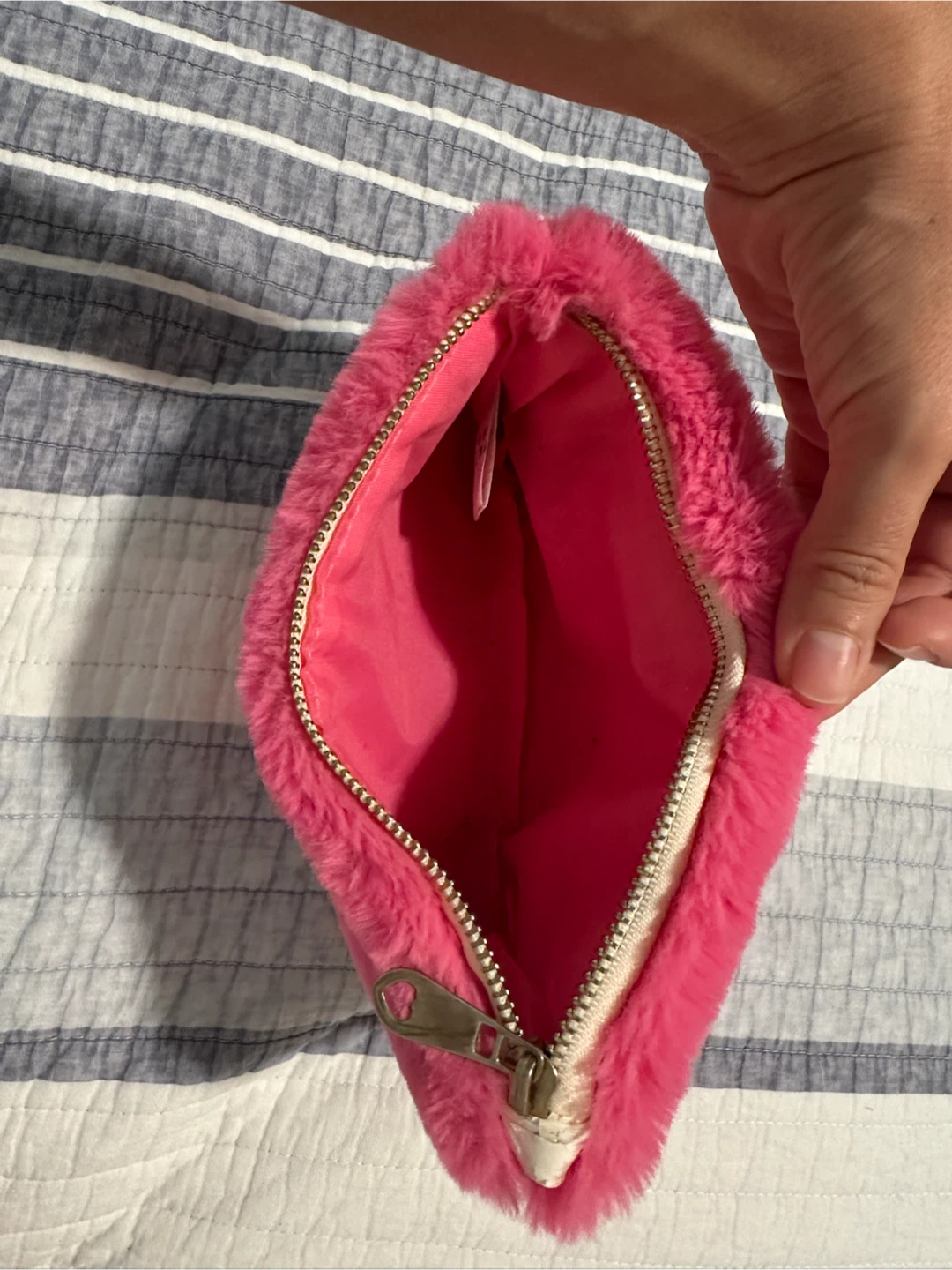Pink Faux Fur Zipper Pouch - photo 3