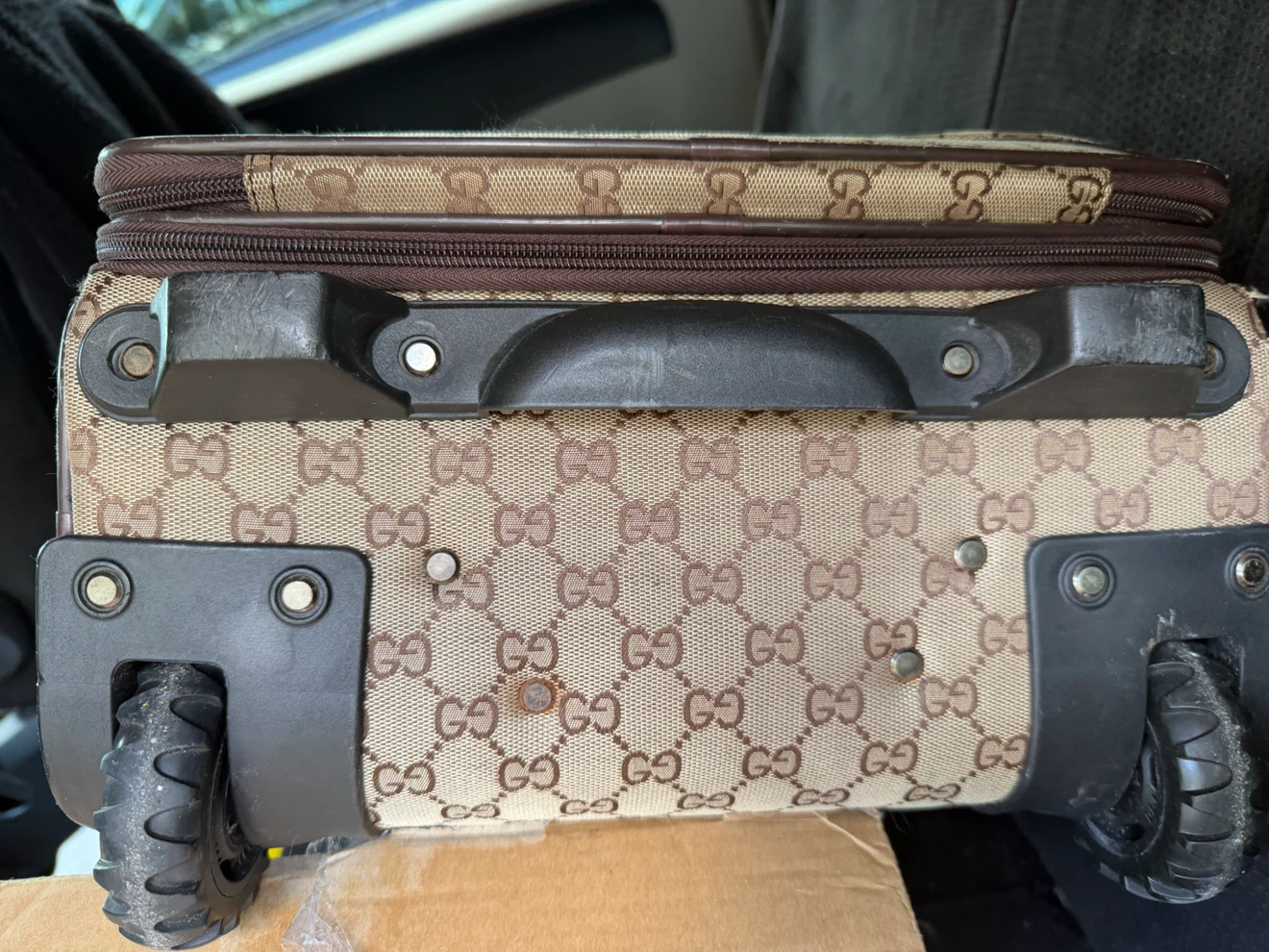 Gucci Monogram Rolling Carry-On Luggage - photo 3