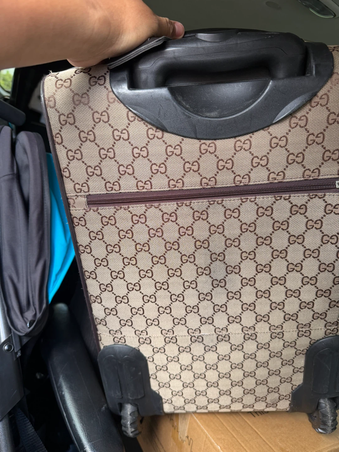Gucci Monogram Rolling Carry-On Luggage - photo 4